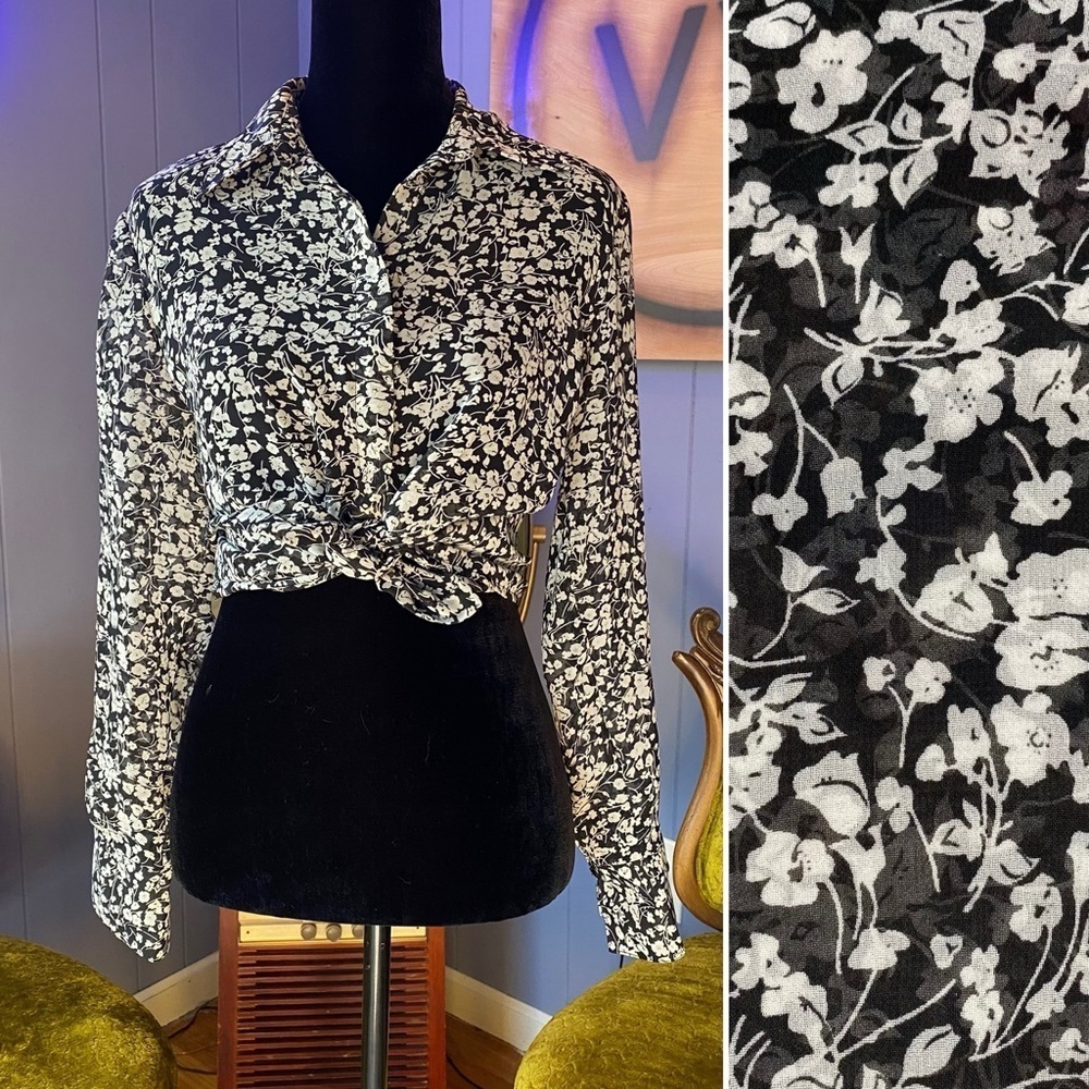 Vintage 90s B1ue Diamond Sheer Floral Button Down Collared Black & White Blouse